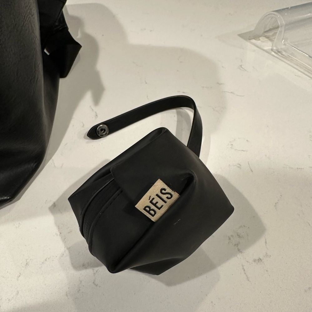 BEIS The Backpack Diaper Bag - Picture 7 of 7